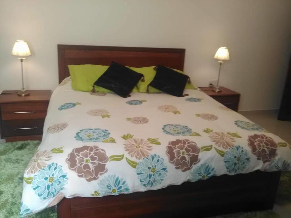 Aurora Apartment Mellieha Bagian luar foto