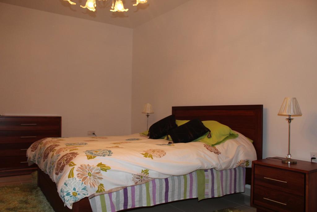 Aurora Apartment Mellieha Bagian luar foto