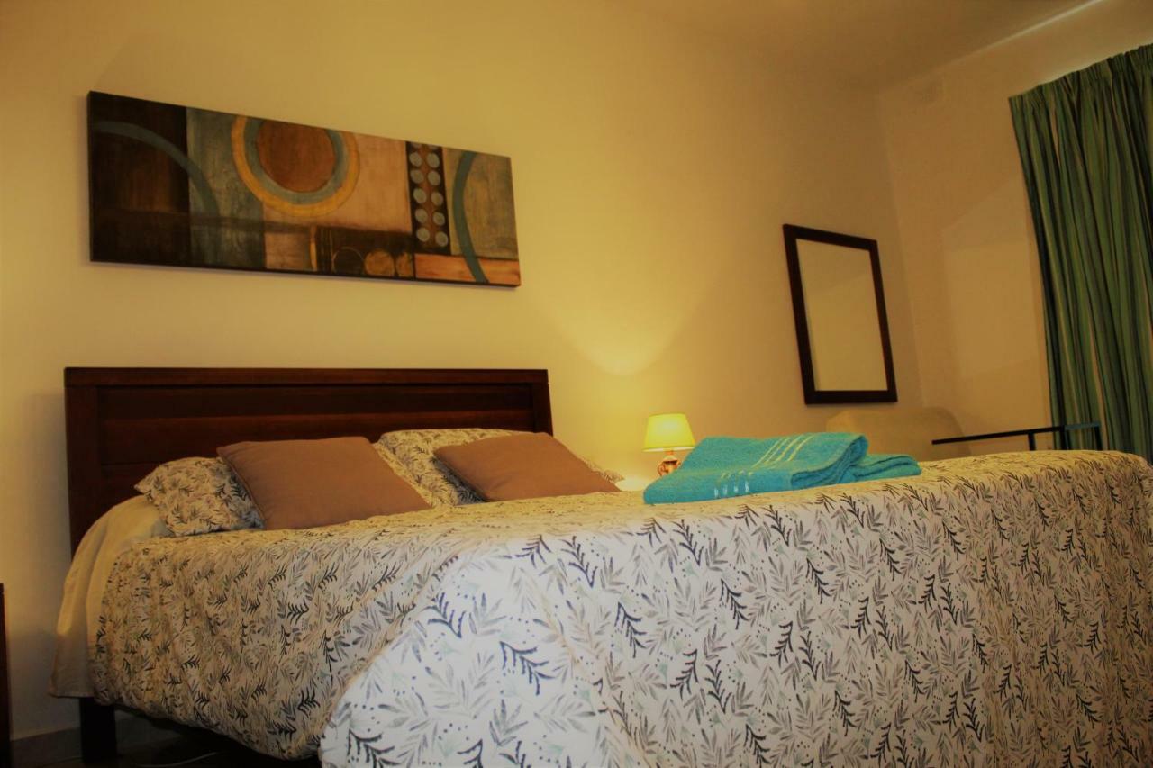 Aurora Apartment Mellieha Bagian luar foto