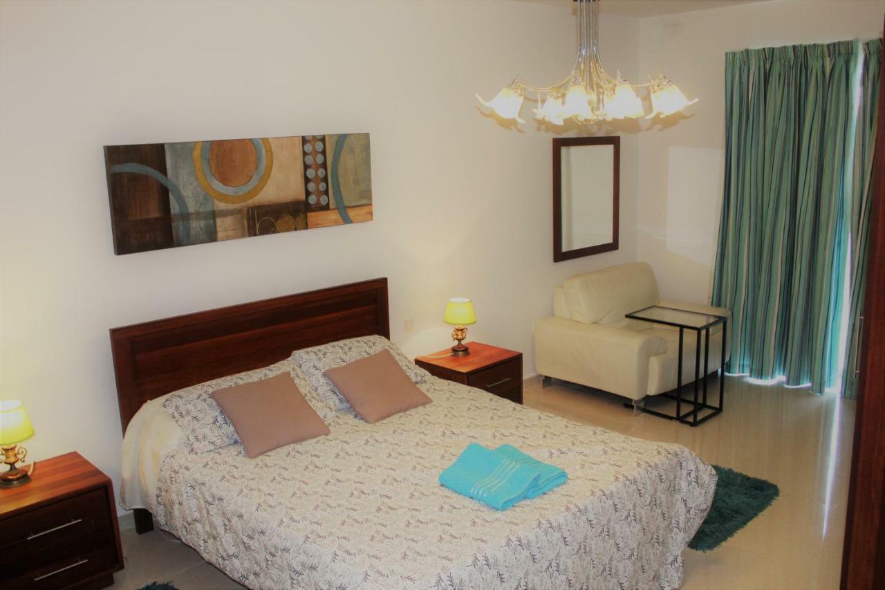 Aurora Apartment Mellieha Bagian luar foto