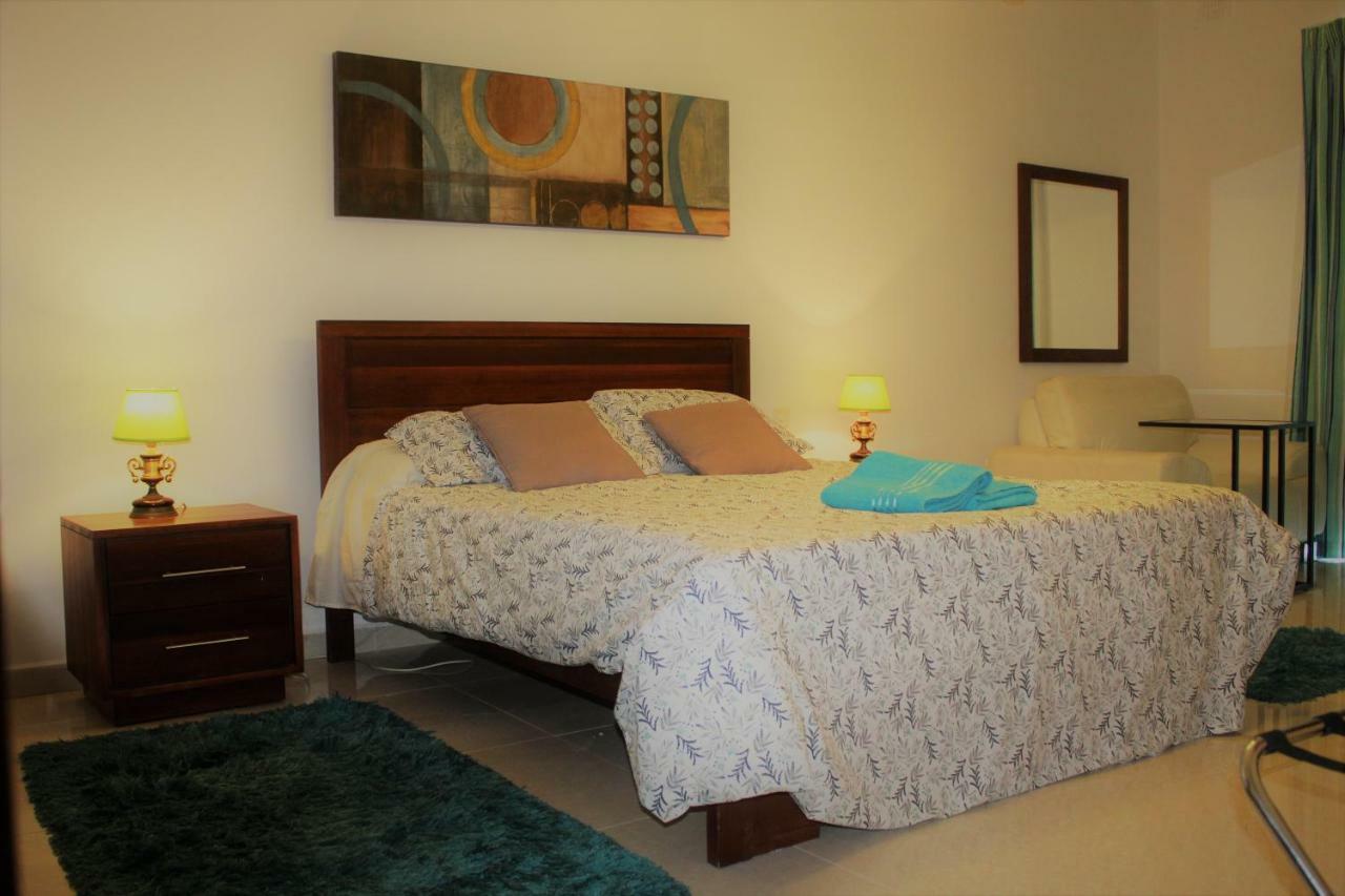 Aurora Apartment Mellieha Bagian luar foto